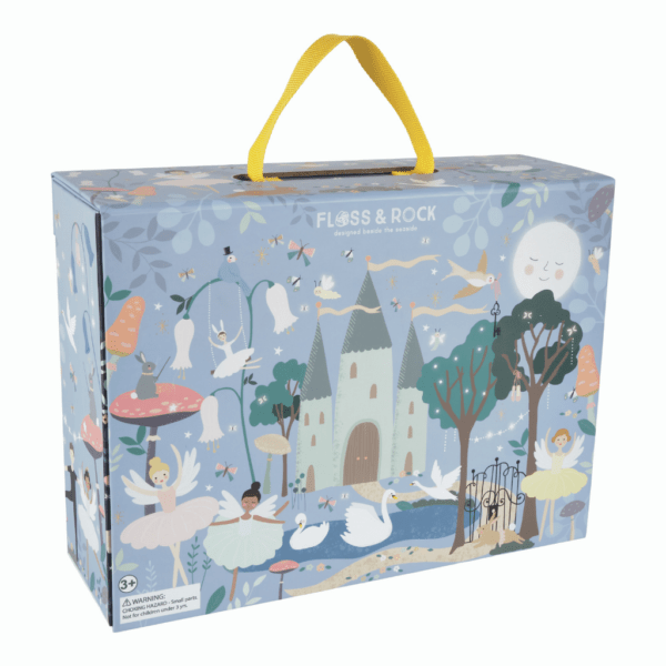 Spielbox mit Holzfiguren - Verzaubert