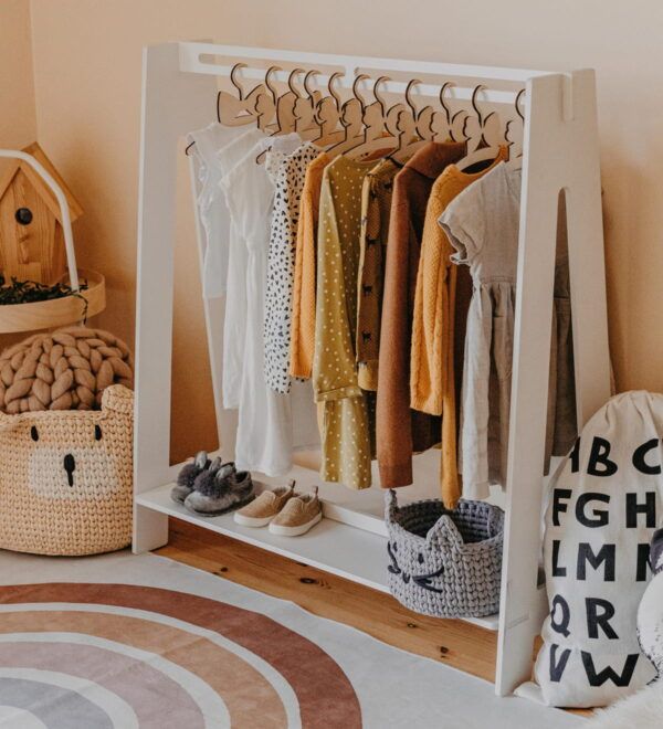 Toddlers Clothing Rack for Hangers - Image 6