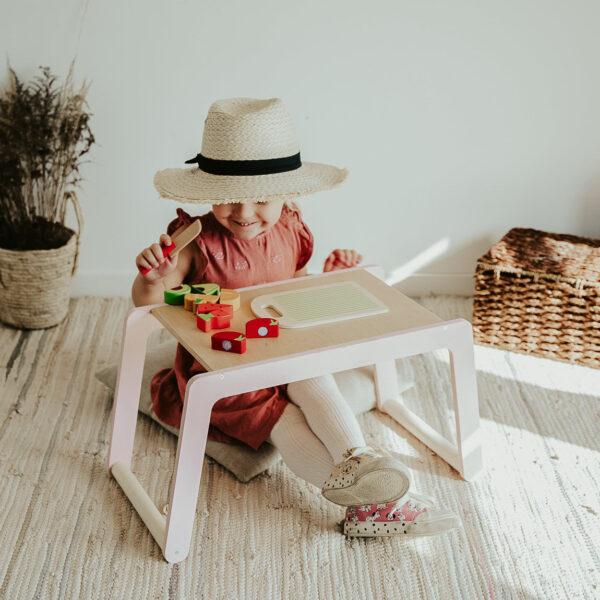 Kleiner Kinder-Tisch (Bauernhof-Tisch) – Bild 3