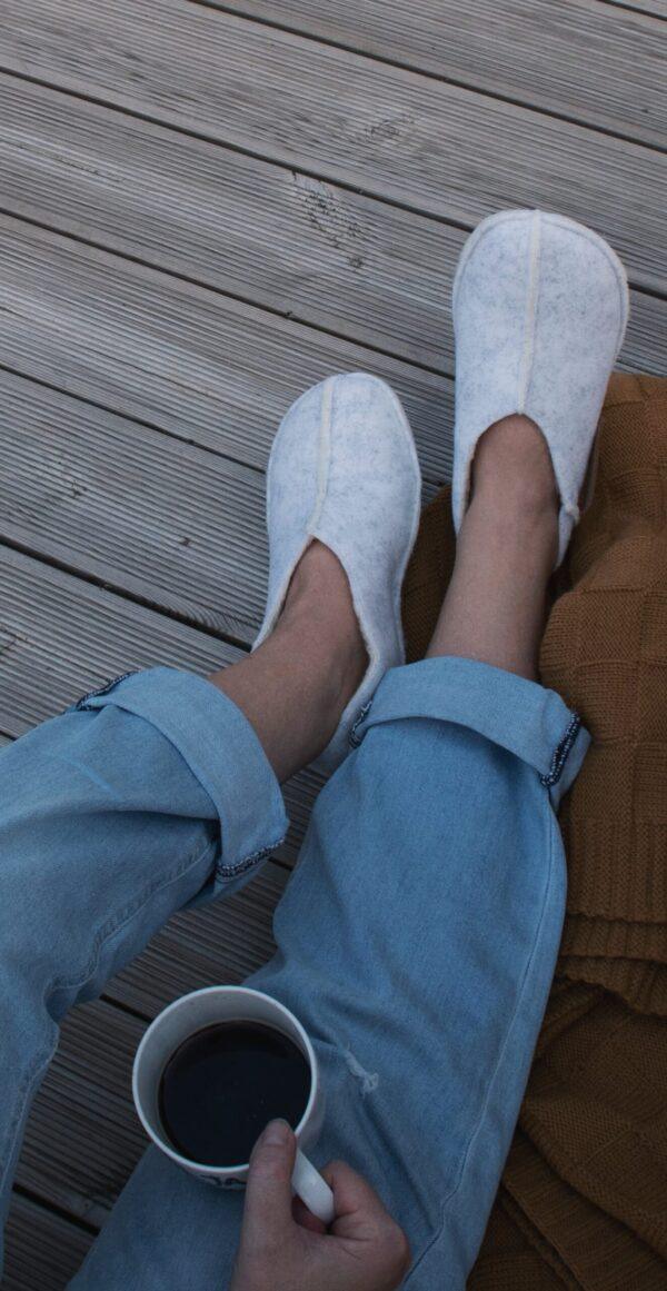 Tohkri Unisex Slippers – Natural Lambswool, White - Image 2