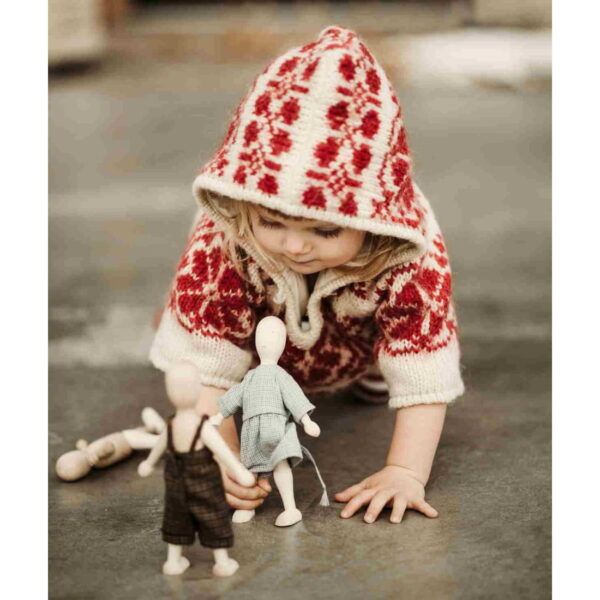 Buchen-Holzpuppe mit Hose – Bild 9