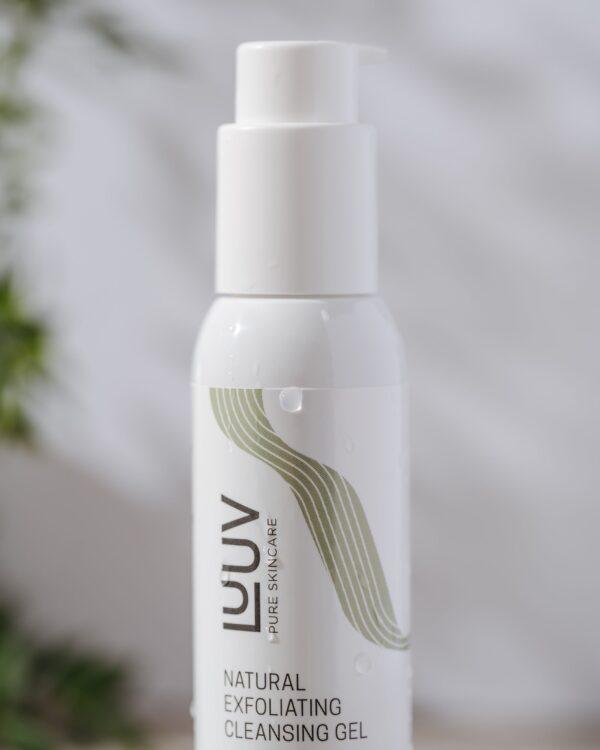 Natürliches Peeling-Reinigungsgel mit Bambus, 125 ml – Bild 3