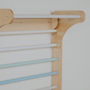 Pikler-Dreieck mit Sprossenwand-Erweiterung (6 Mon. – 7 J.) – Pastell