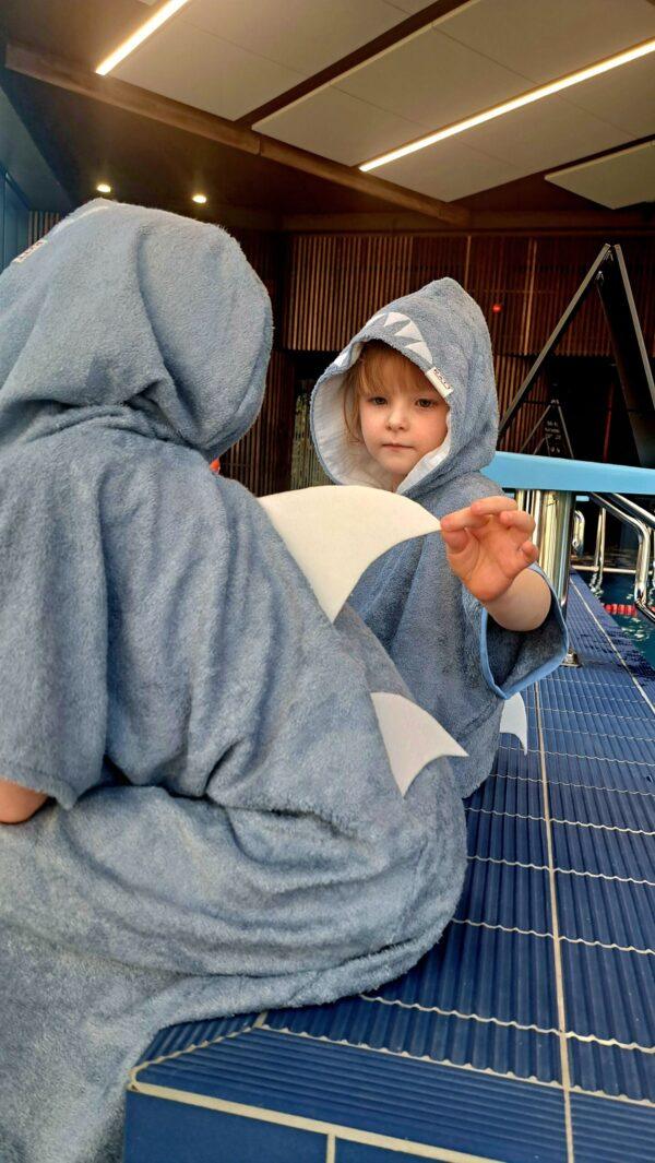 Short-Sleeve Poncho SHARK - For TODDLERS (Size 82/86-116) - Image 3