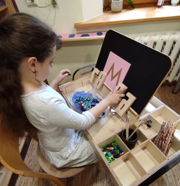 Adjustable Children Montessori Table and Chair Set Julle - Cannon Pink - Image 14