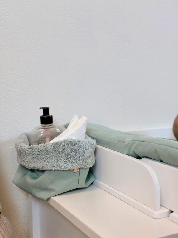 Changing Table Storage Basket