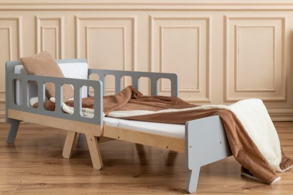 Mitwachsendes Bett für Kinder