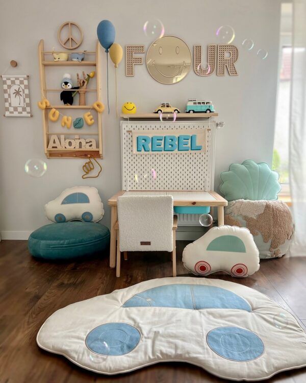 Kids Room Emoji Mirror – Child-Friendly Acrylic & Wood - Image 3
